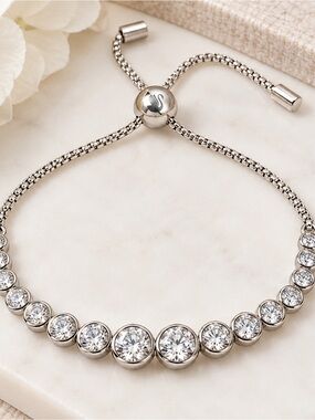 Swarovki Imber Graduated Cylinder Slider Bracelet.   NWT & Original Box